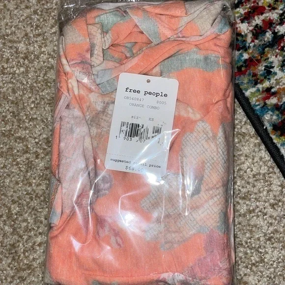 NWT - We The Free Women’s Lightweight Soft Tank Tops (Orange Combo / XS) - Picture 2 of 5
